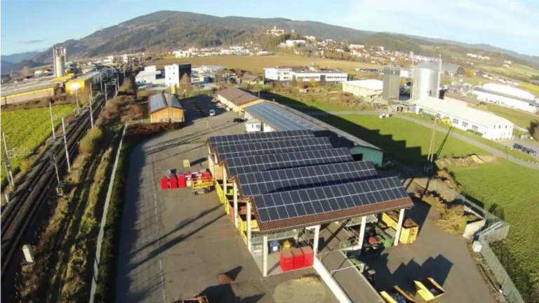 Das PV-Kraftwerk am Bauhof in Althofen erzeugt nachhaltige Energie für die Gemeinde.